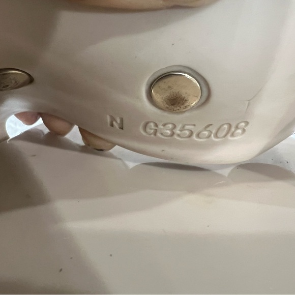 Chanel Camelia Flower PVC Jelly Sandals Light - Picture 10 of 12